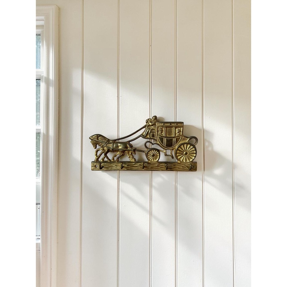 Vintage Brass Horse & Carriage Wall Key Rack – Key Hooks – Equestrian Entryway